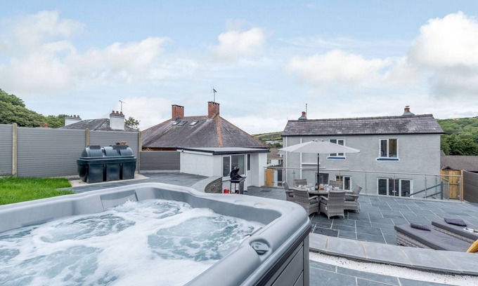 Aberaeron Cottage | 3 bedroom accommodation in Aberaeron