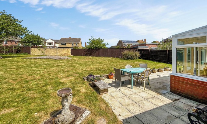 Weymouth Apartment | 3 bedroom accommodation in Weymouth