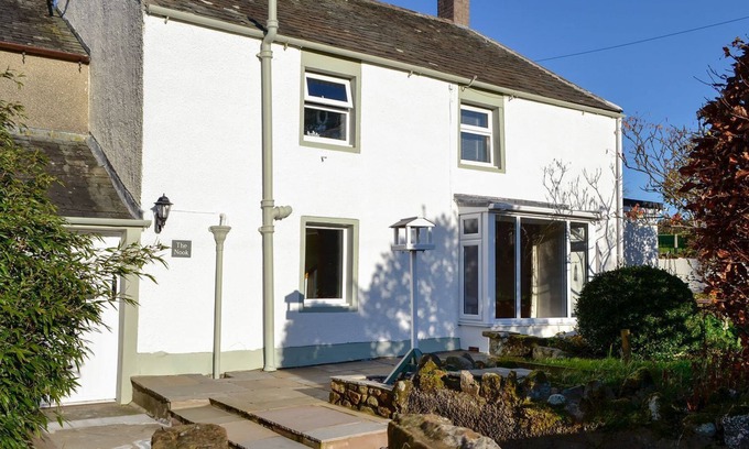 Mealsgate Cottage | 3 bedroom accommodation in Mealsgate, near Wigton