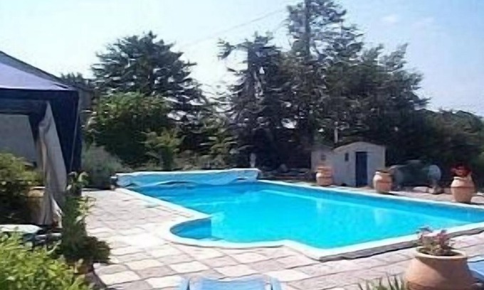 Cuneges House | 3 Bedroom Barn Conversion With Private Pool