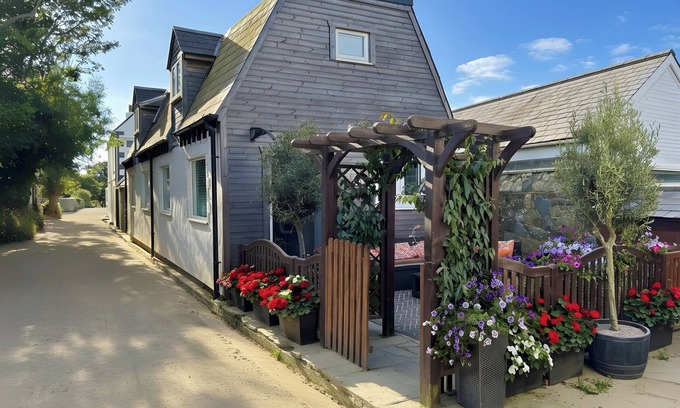 Sark Cottage | 3 bedroom cottage in Sark, on the Avenue.