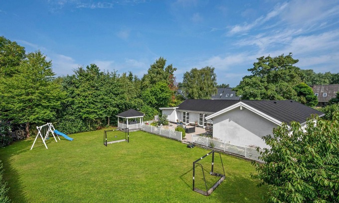 Rageleje House | 3 bedroom cozy home in Vejby