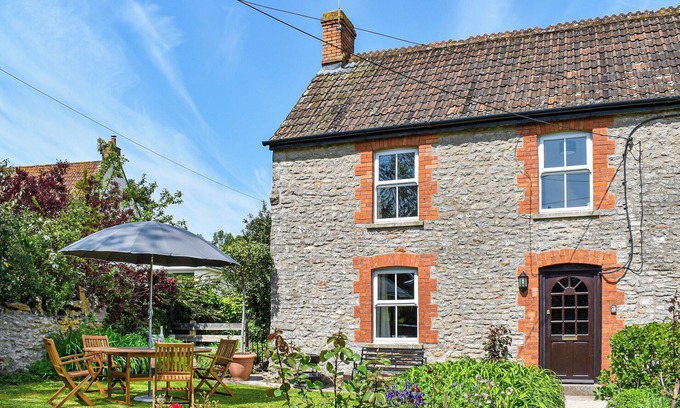 Wells Cottage | 3 bedroom accommodation in Westbury-sub-Mendip