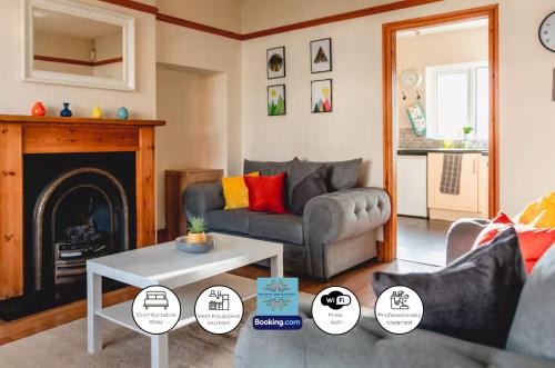 Birmingham Apartment | 3 Bedroom House By Escape & Estates Short Lets & Serviced Accommodation Birmingham With Patio & Garden