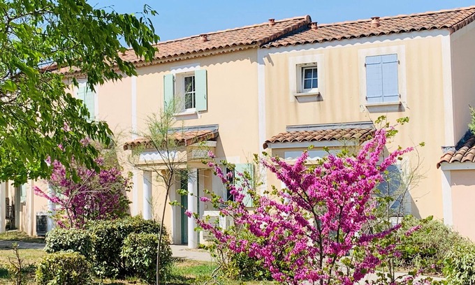 Cabries House | 3-bedroom house for 8 near Aix-en-Provence