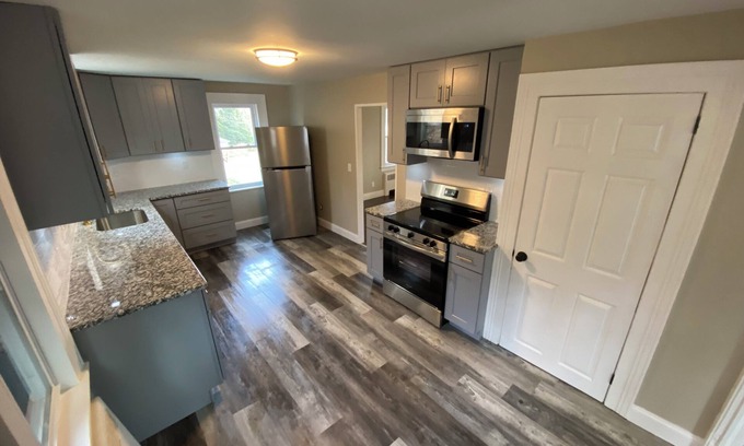 Collinsville House | 3-bedroom house in Collinsville with WiFi