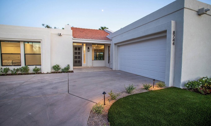 South Scottsdale House | 3-bedroom house in McCormick Ranch, Scottsdale, Az.