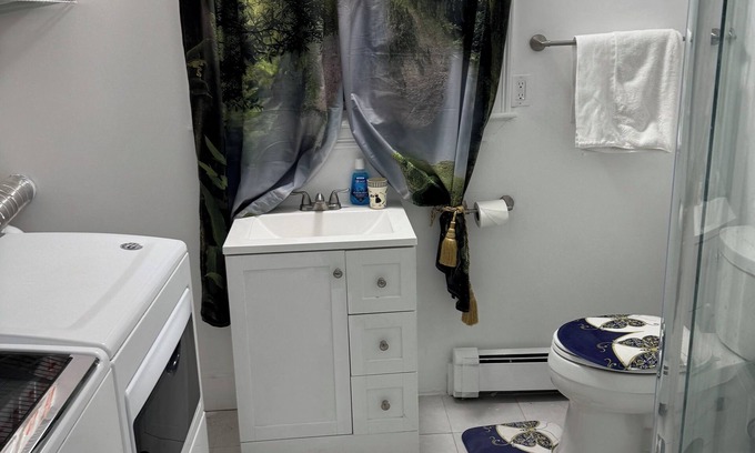 Malden House | 3-bedroom house in Malden with WiFi, 10 minutes from the Casino