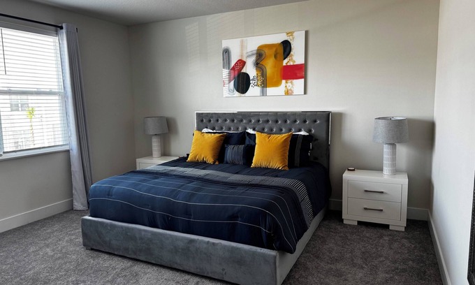 Clear Creek House | 3-bedroom house in Orlando close to Disney with Customizable children's room