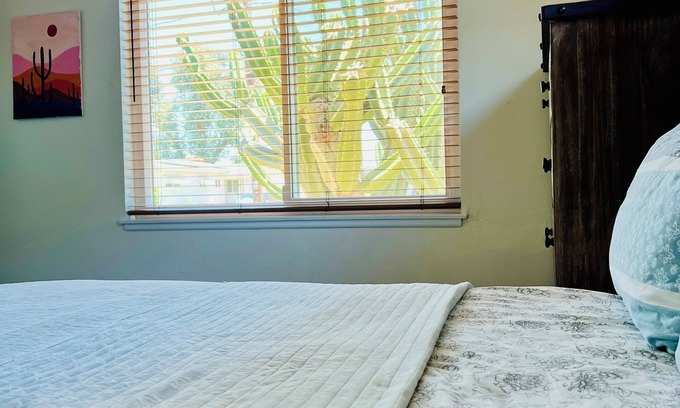 Serra Mesa House | 3-bedroom house in serene San Diego with WiFi- Great Location!