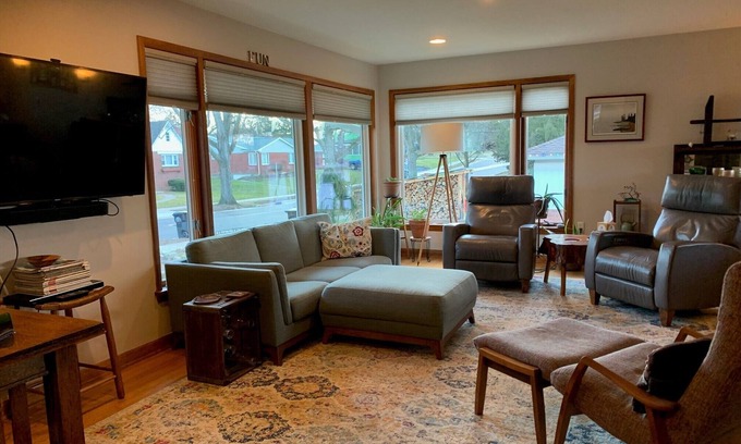 State College House | 3-Bedroom Modern Home Walkable to Downtown & Penn State