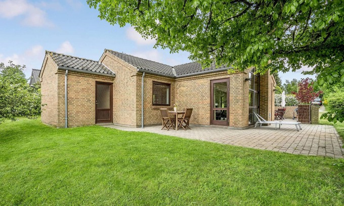 Lyngsbæk Strand House | 3 bedroom pet friendly home in Ebeltoft