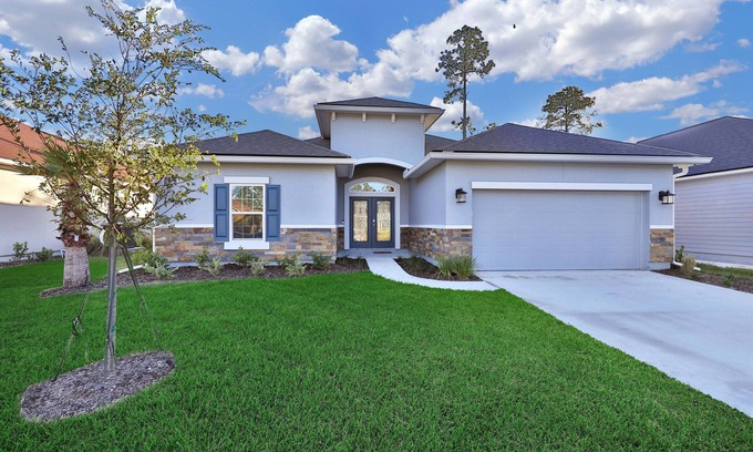 Northside House | 3 bedroom ranch near Jax airport this charming home is set up for play or work.