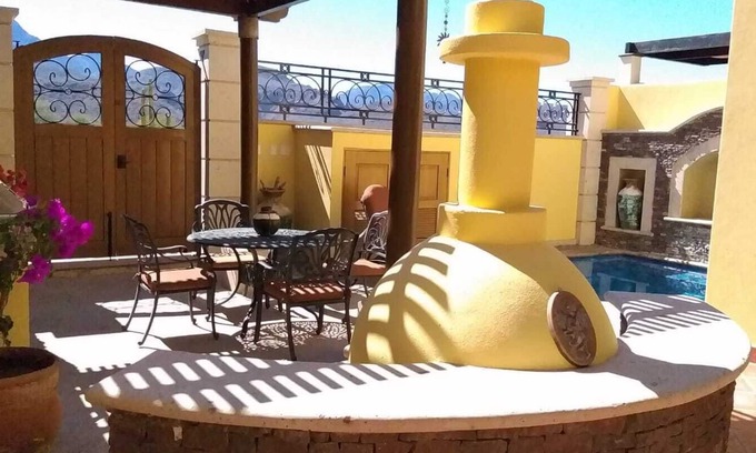 Nopolo House | 3-bedroom Townhome with Private Pool and AC