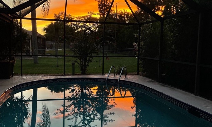 Fort Myers House | 3-bedroom vacation home just minutes to Downtown Cape Coral & Fort Myers.