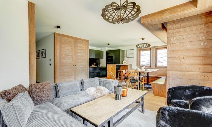 Le Planellet Apartment | 3 bedrooms apartment with garden, gym and shared spa