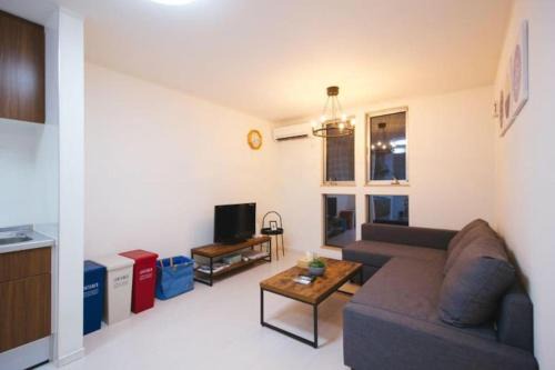 Nishinari House | 3 Bedrooms Holiday Homes In Osaka