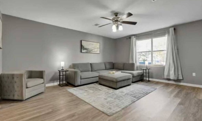 Conway House | 3 BR Beautiful and Spacious Home in Conway