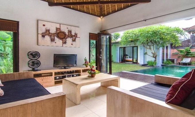 Dyanapura Villa | 3 BR Central Seminyak, Private Pool