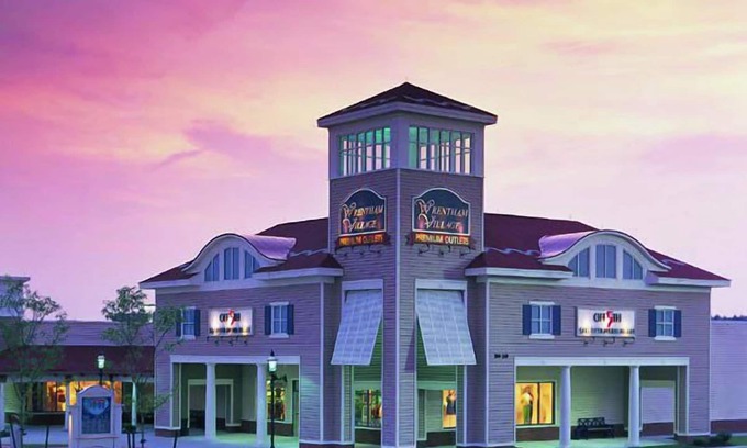Foxboro Hotel | 3 Comfortable Units Near Nature Trail & Cranberry Bog, FREE Breakfast & Parking!