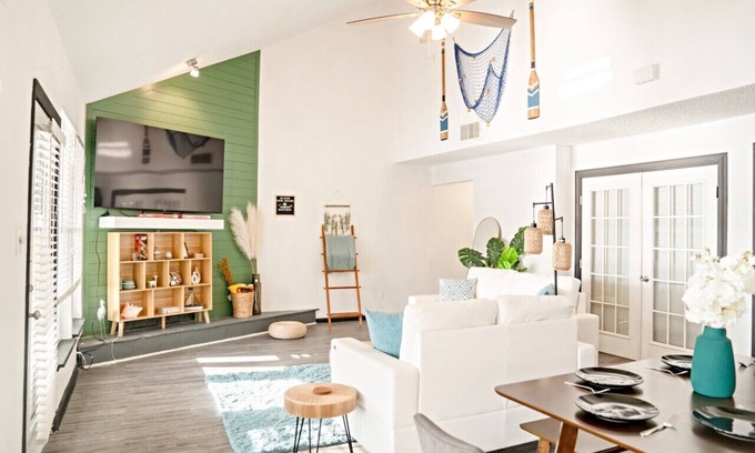 Corpus Christi Villa | 3-ensuite Canal House in Stunning Padre Island