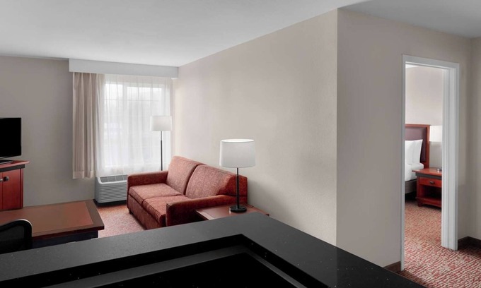 Snail Hotel | 3 Executive Suites | 1 Bed Each | Sunnyvale Location