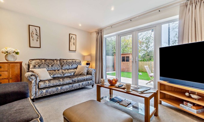 Framlingham House | 3 Fore Street Mews - Three Bedroom House, Sleeps 4