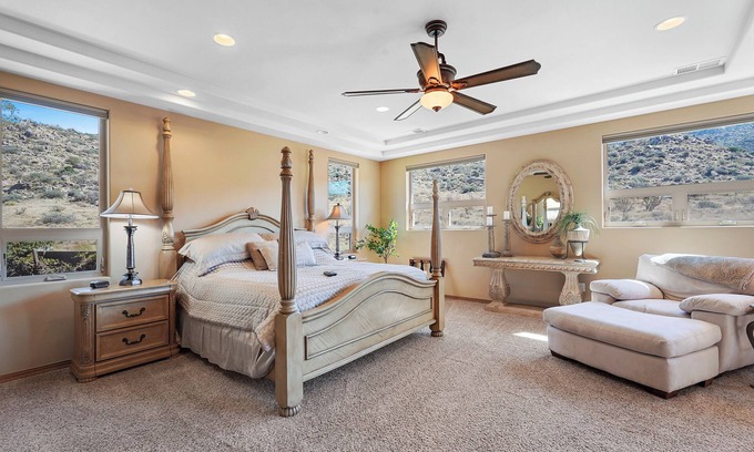 Foothills South House | 3 King Suites ·Great Views · Backyard Trail Access