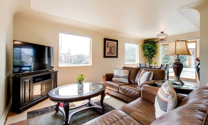 Cherry Creek House | 3 Mi to Denver Zoo: Cherry Creek Duplex!