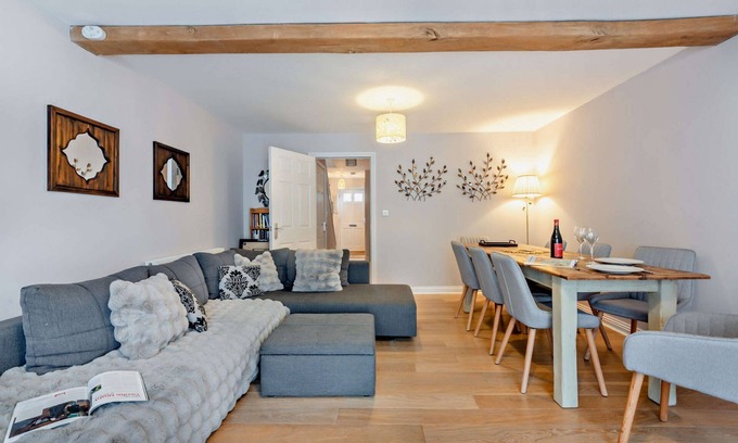 Bourton Cottage | 3 minutes from the famous stone bridges of Bourton on the Water - Callow Cottage