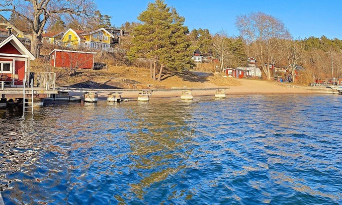 Ingaro House | 3 person holiday home in INGARÖ