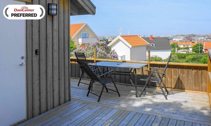Ronnang House | 3 person holiday home in Rönnäng