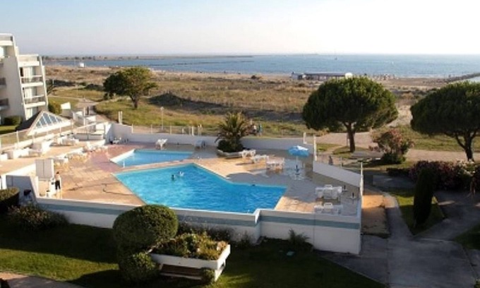 Le Grau-Du-Roi Apartment | 3-room apartment for 6 with pool, WIFI, and parking in Port Camargue