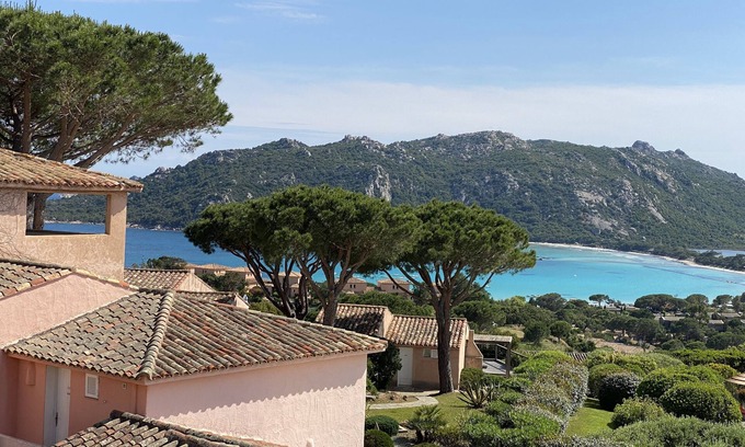 Santa Giulia Apartment | 3-room apartment with sea view - Terrace - Swimming pool access