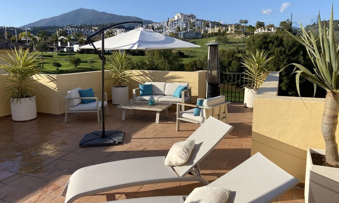 Benahavis Apartment | 3 Rooms with Huge Rooftop Solarium With See View