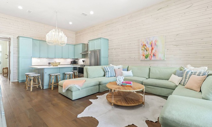 Cinnamon Shore House | 3-Story Townhome w/Chic Coastal Interiors & Great Amenities@Cinnamon Shore