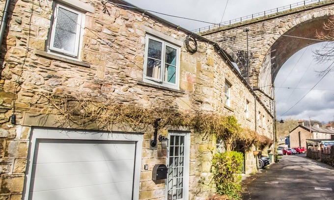 Ingleton Cottage | 3 THE OLD TANYARD, pet friendly in Ingleton
