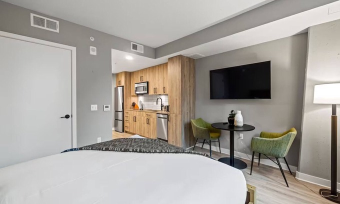 Navy Yard Hotel | 3 Units | Inviting Space w/Kitchen & Rooftop Views | Perfect for Exploring DC