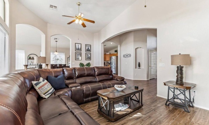 Wigwam Creek North House | 30-day min. stay, pet friendly, 10 min from area attractions!