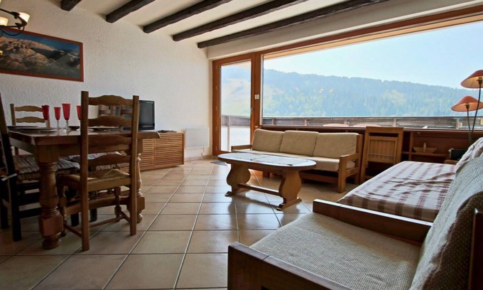 Chamrousse Apartment | 300m from ski slopes, 4th floor, balcony, tv, 55m², Chamrousse