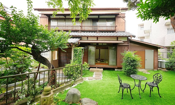 Nakano Villa | 301 ㎡ villa｜Shinjuku 20min｜3 parking spots｜garden