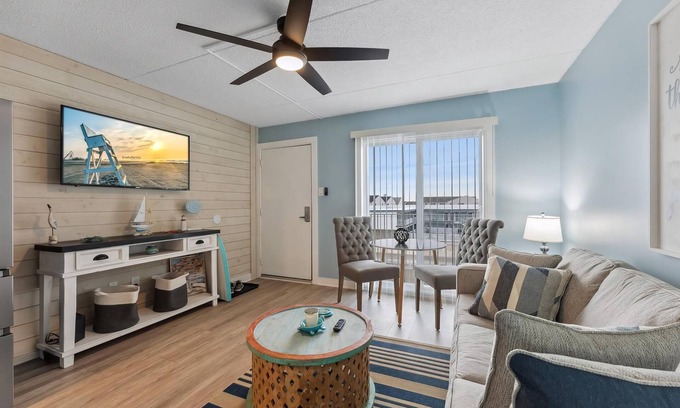 North Wildwood Condo | 301 Ocean Ave, Unit 303 - The Harbor Light
