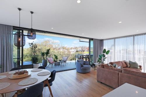 Portarlington Apartment | 302 Penthouse Portarlington Waterfront Luxury sleeping 6 3 Queen Bedrooms 2 bathrooms Private Terrace Aircon and Heating