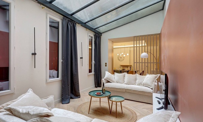 Quartier de la Porte-Saint-Denis Apartment | 305 Suite Lion - Superb apartment in Paris