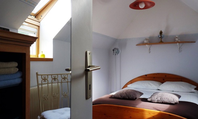 Bayeux Bed & Breakfast | 30m2 for you 300m from the train station, the tapestry and the Cathedral