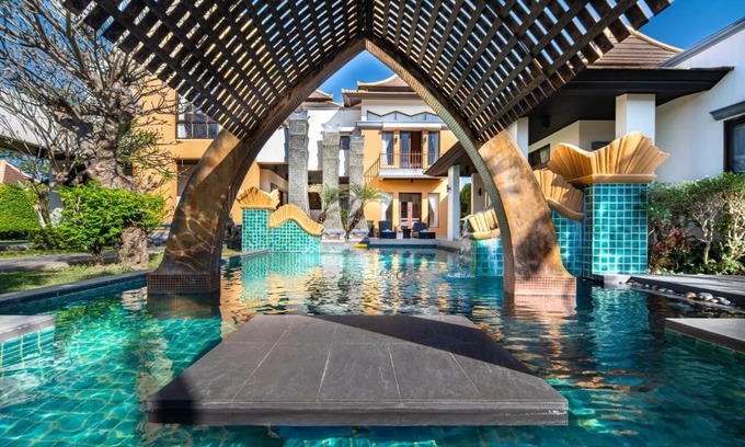 Nong Prue Villa | 31 Soi Mu Ban Phu Thara Pool Villa