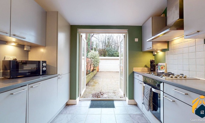Penylan Apartment | 324 Newport Road