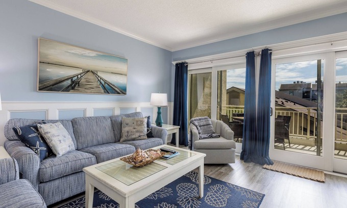 Hilton Head Island Villa | 339 Shorewood: Oceanside Villa. 2 Bed. 2 Bath. Sleeps 6. Free Bikes.