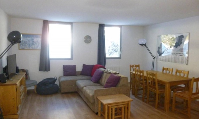 Flaine Apartment | 350m from ski slopes, 3rd floor, view mountain, tv, 60m², Flaine