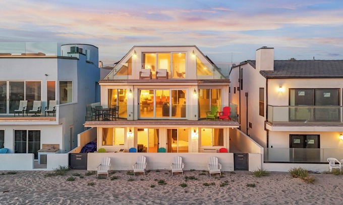 Hollywood House | 3521O-2353911 Serenity by the Sea